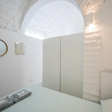 Paloma - Position In Appartement Parme